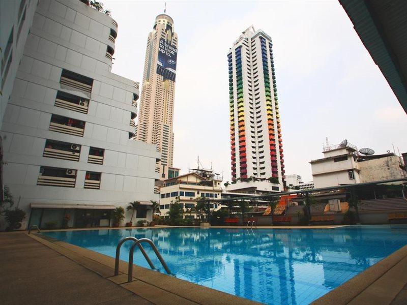 A-2 House Vandrarhem Bangkok Exteriör bild