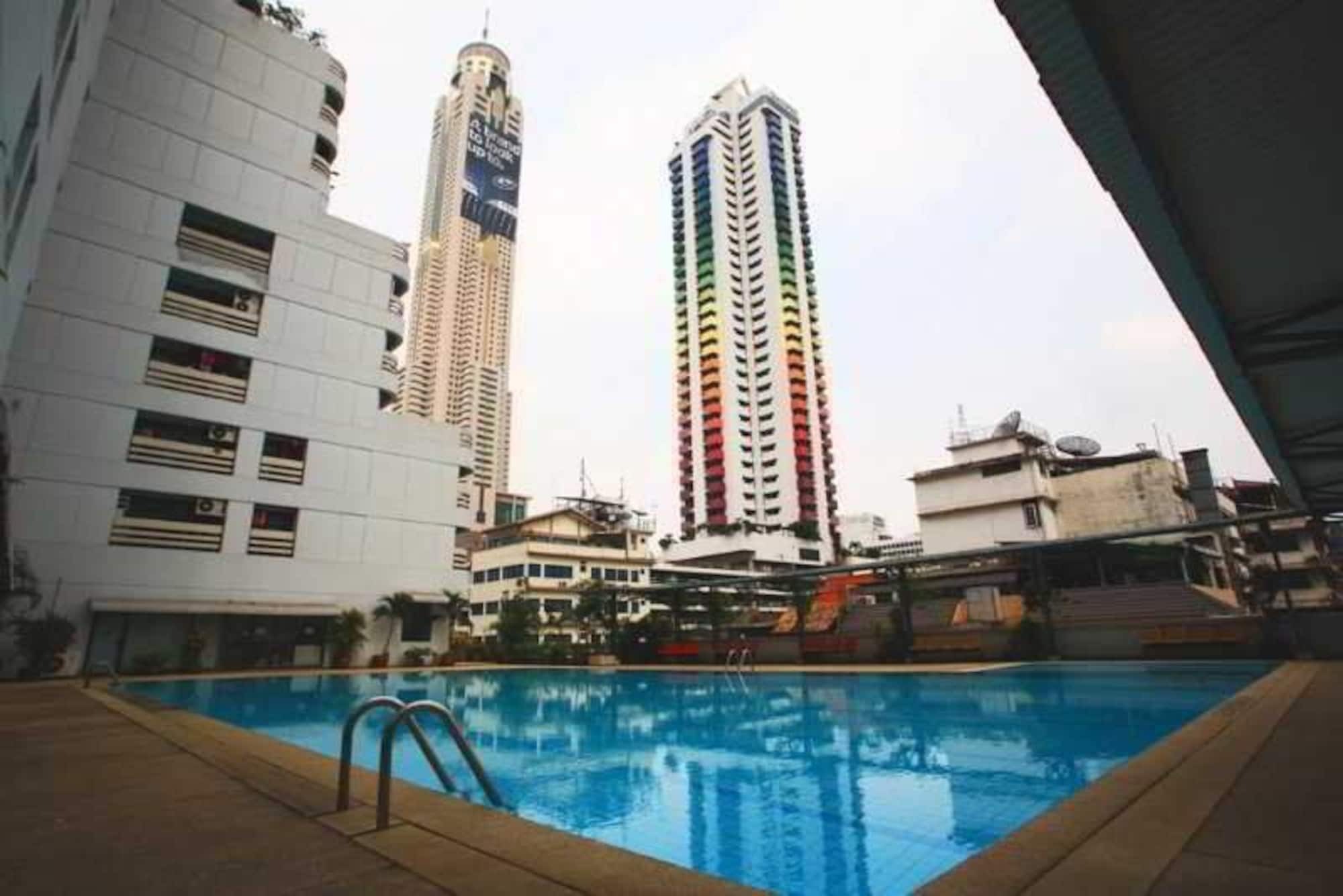 A-2 House Vandrarhem Bangkok Exteriör bild